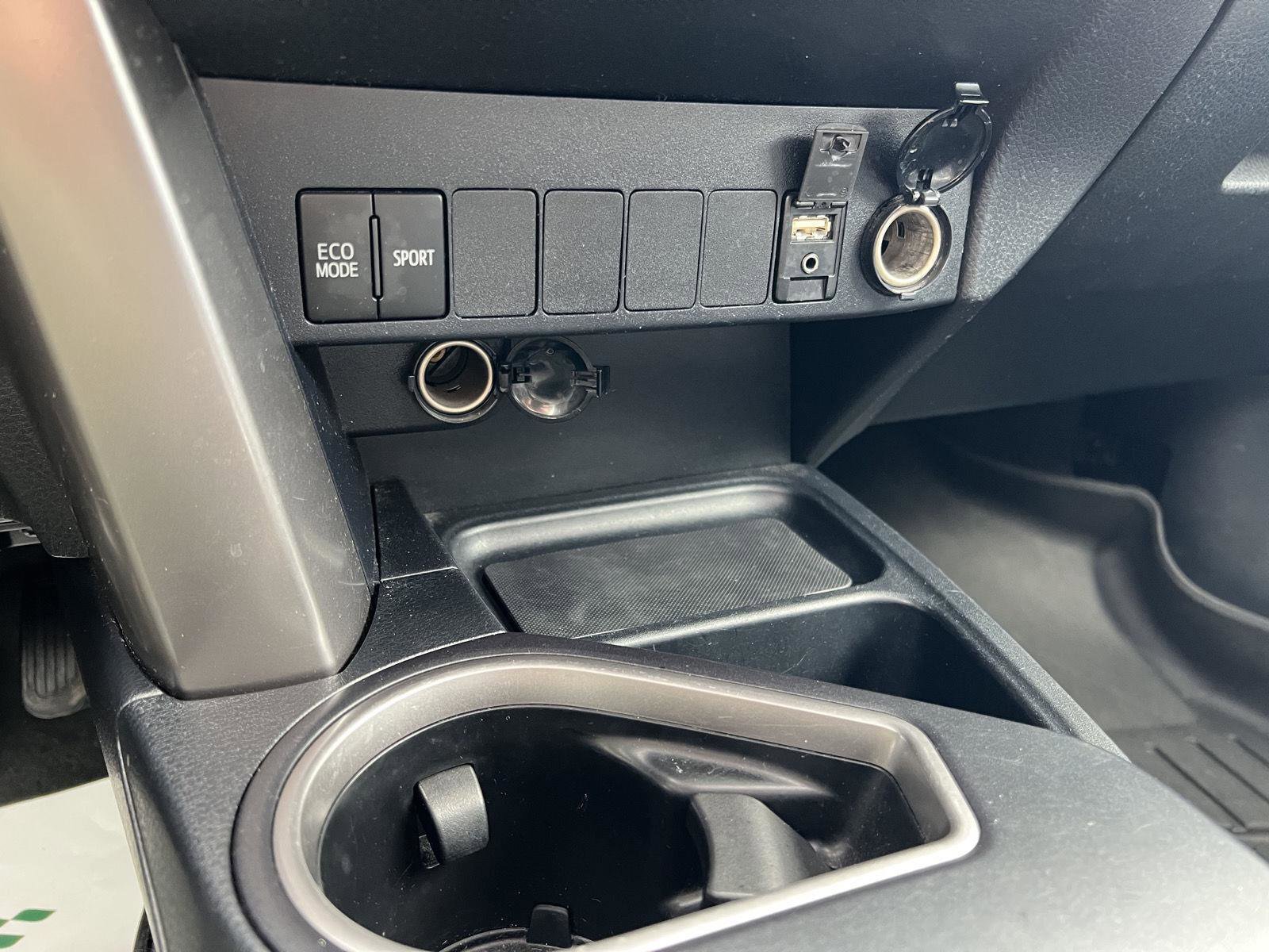 Used 2017 Toyota RAV4 XLE w/ Plus Special Value Package image 31