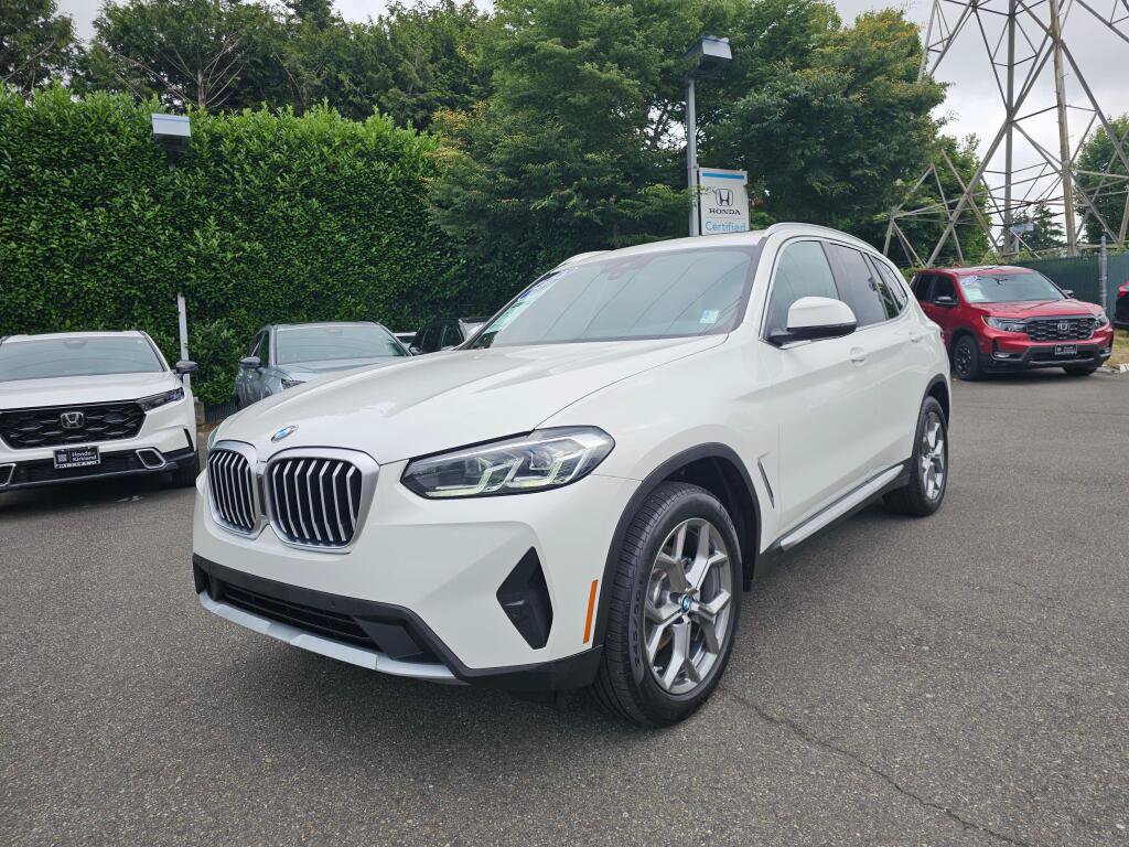 Used 2024 BMW X3 xDrive30i AWD/4WD image 4