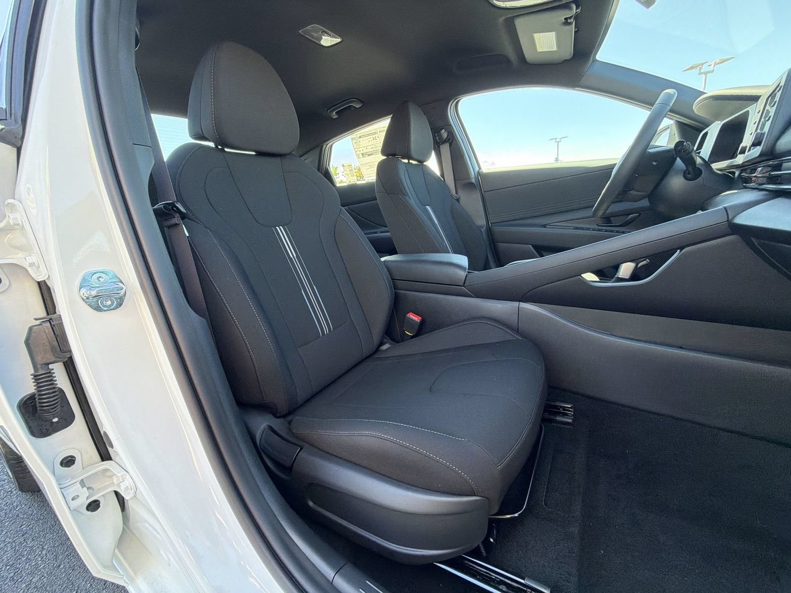 New 2026 Hyundai Elantra Sport FWD image 25