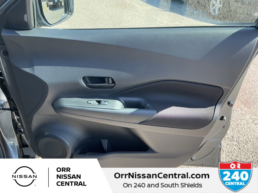 New 2025 Nissan Kicks Play S image 10