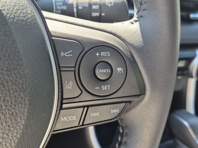 Used 2023 Toyota RAV4 XSE AWD/4WD image 24