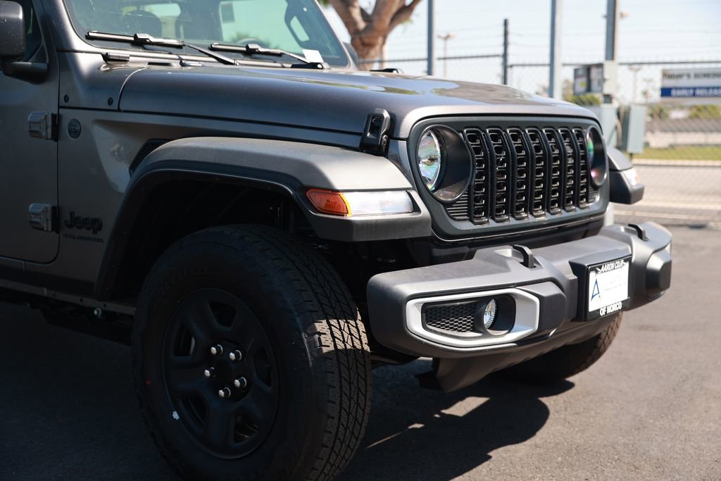 New 2026 Jeep Gladiator Sport image 7