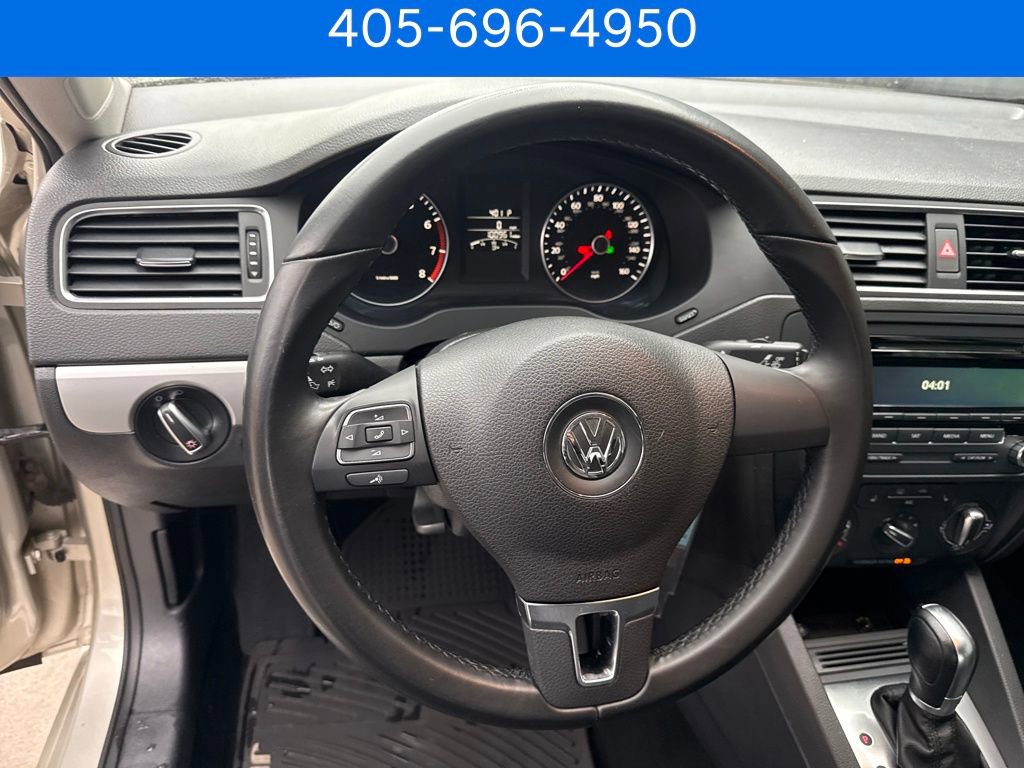 Used 2014 Volkswagen Jetta SE image 26