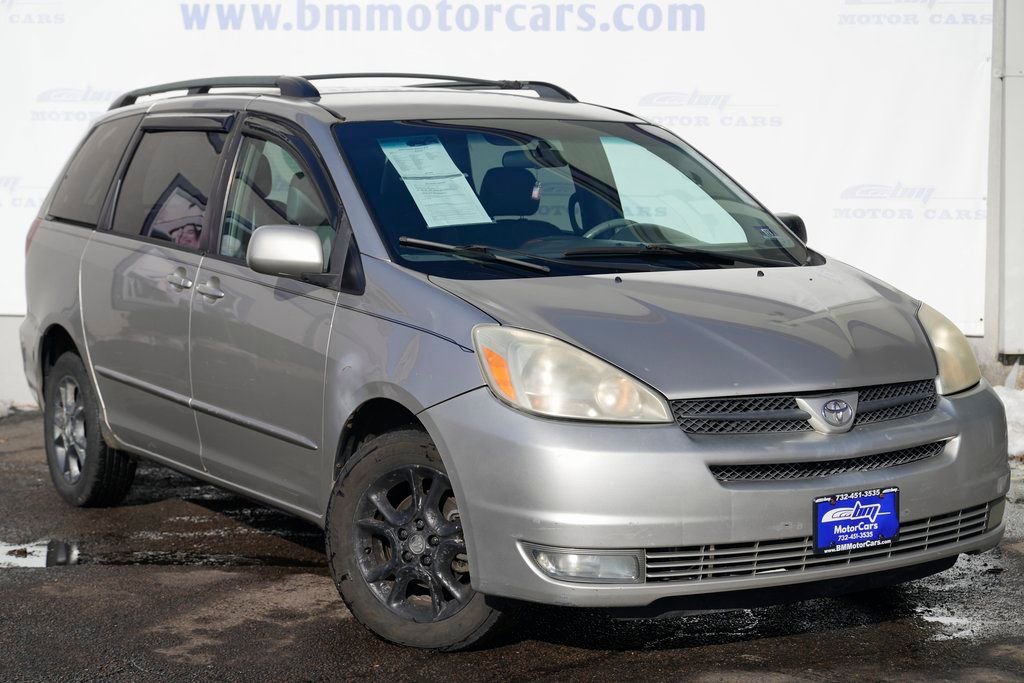 Used 2005 Toyota Sienna XLE image 1