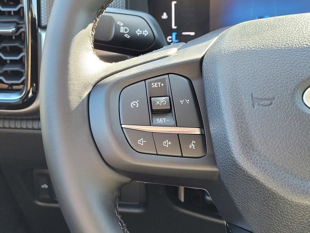 New 2025 Ford Ranger XLT w/ FX4 Off-Road Package image 47