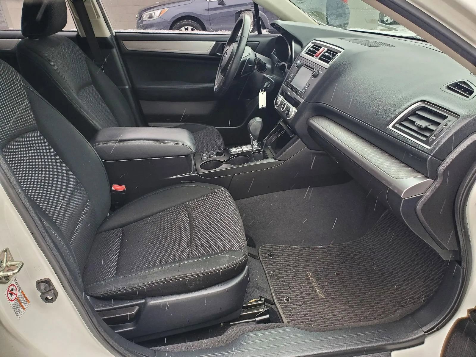 Used 2017 Subaru Outback 2.5i image 14