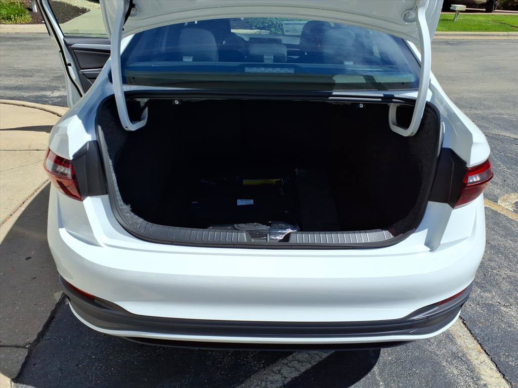 New 2027 Volkswagen Jetta Sport FWD image 22