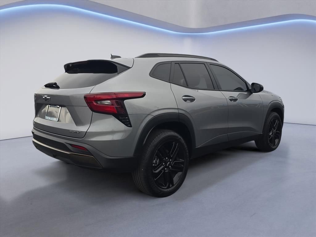 Used 2025 Chevrolet Trax ACTIV w/ Driver Confidence Package image 5