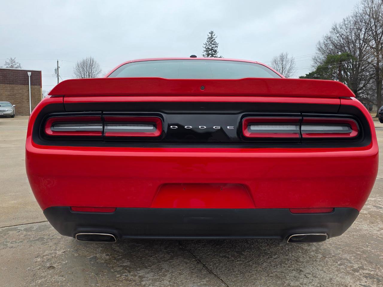 Used 2019 Dodge Challenger SXT image 15