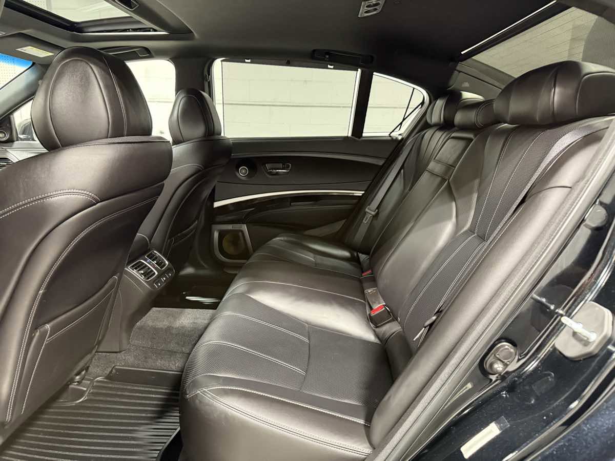 Used 2019 Acura RLX Sport Hybrid w/ Advance Pkg AWD/4WD image 19
