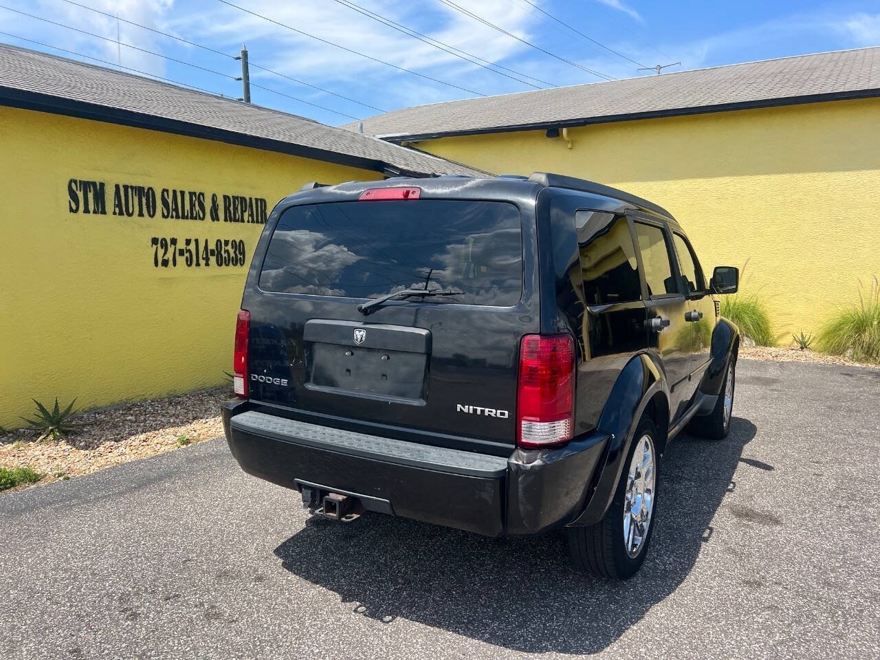 Used 2010 Dodge Nitro Heat RWD image 5