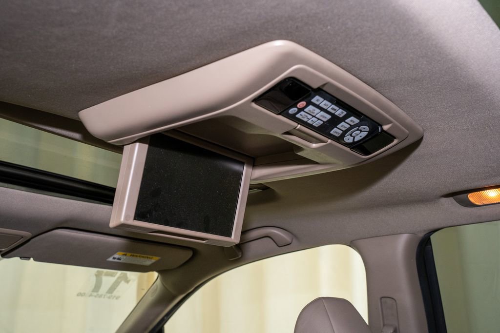 Used 2017 Honda Pilot Elite image 12