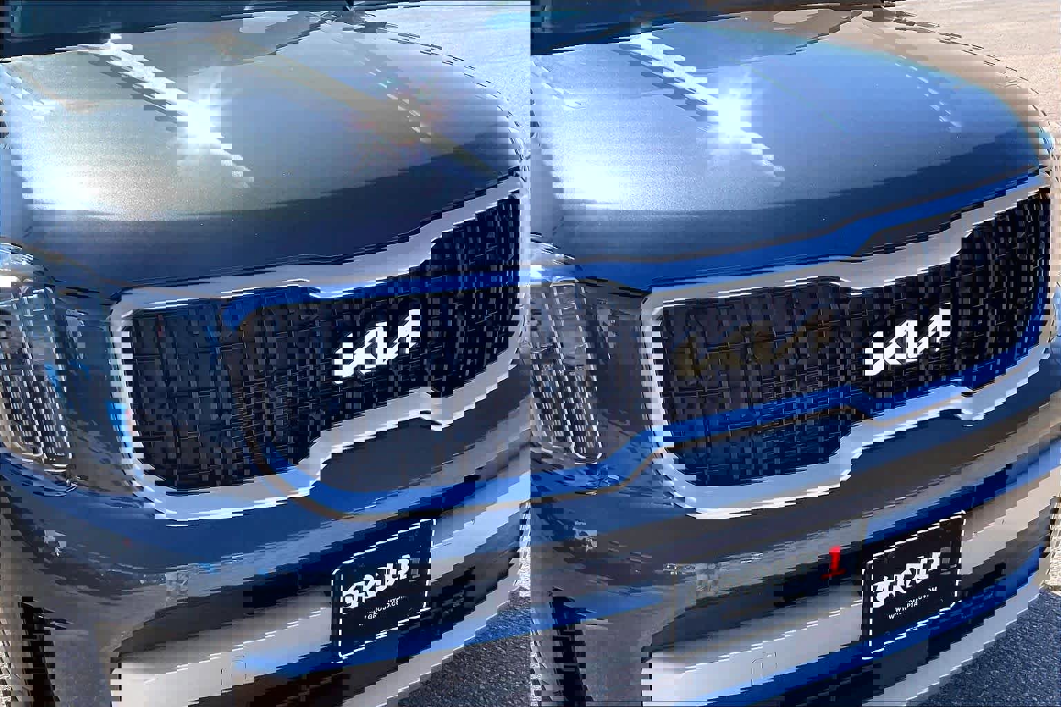 Used 2024 Kia Telluride EX w/ EX Captain's Chair Package image 30