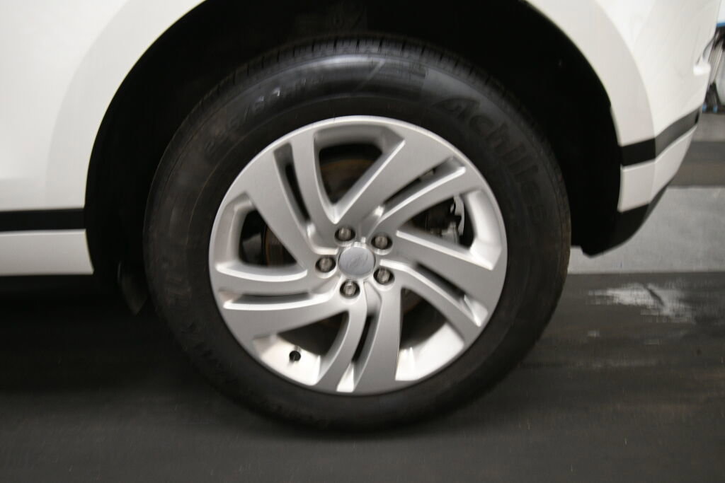 Used 2024 Land Rover Range Rover Evoque S image 33