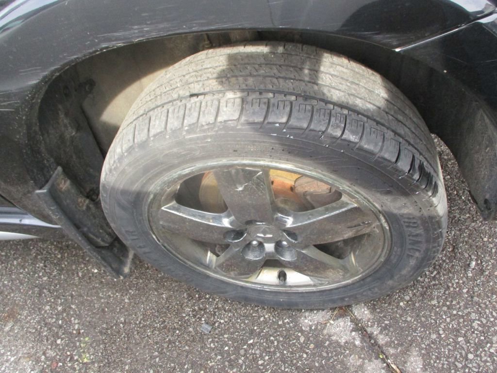Used 2006 Mitsubishi Outlander SE image 4