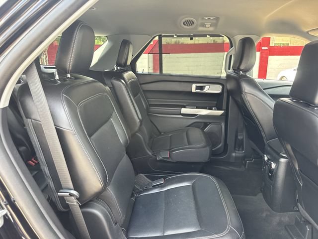 Used 2022 Ford Explorer Limited w/ Equipment Group 301A RWD image 30