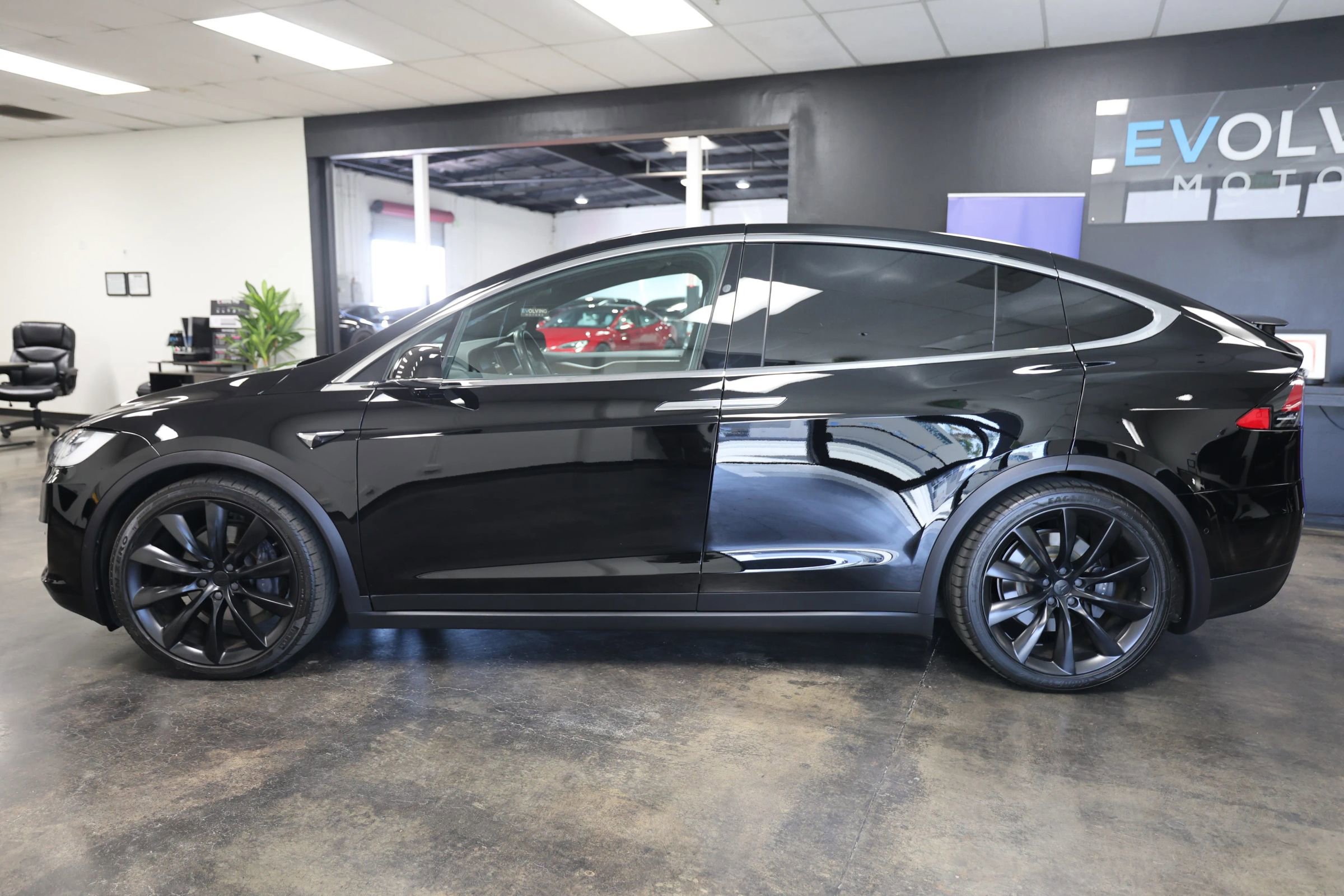 Used 2019 Tesla Model X Long Range AWD/4WD image 10