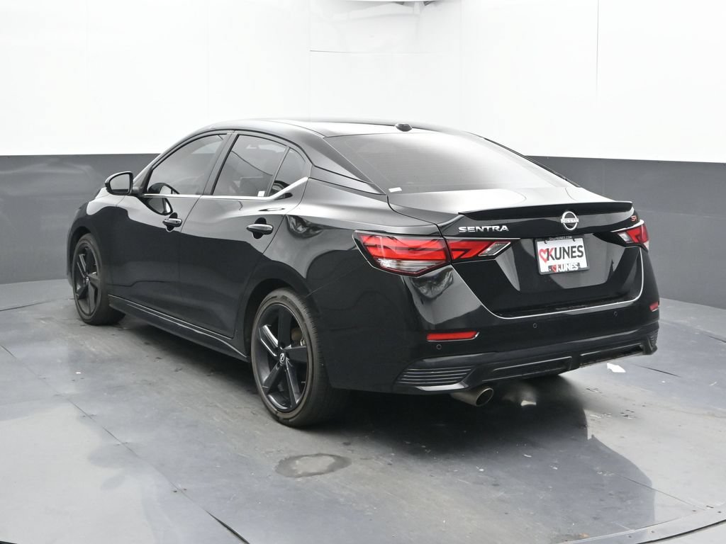 Used 2024 Nissan Sentra SR FWD image 11