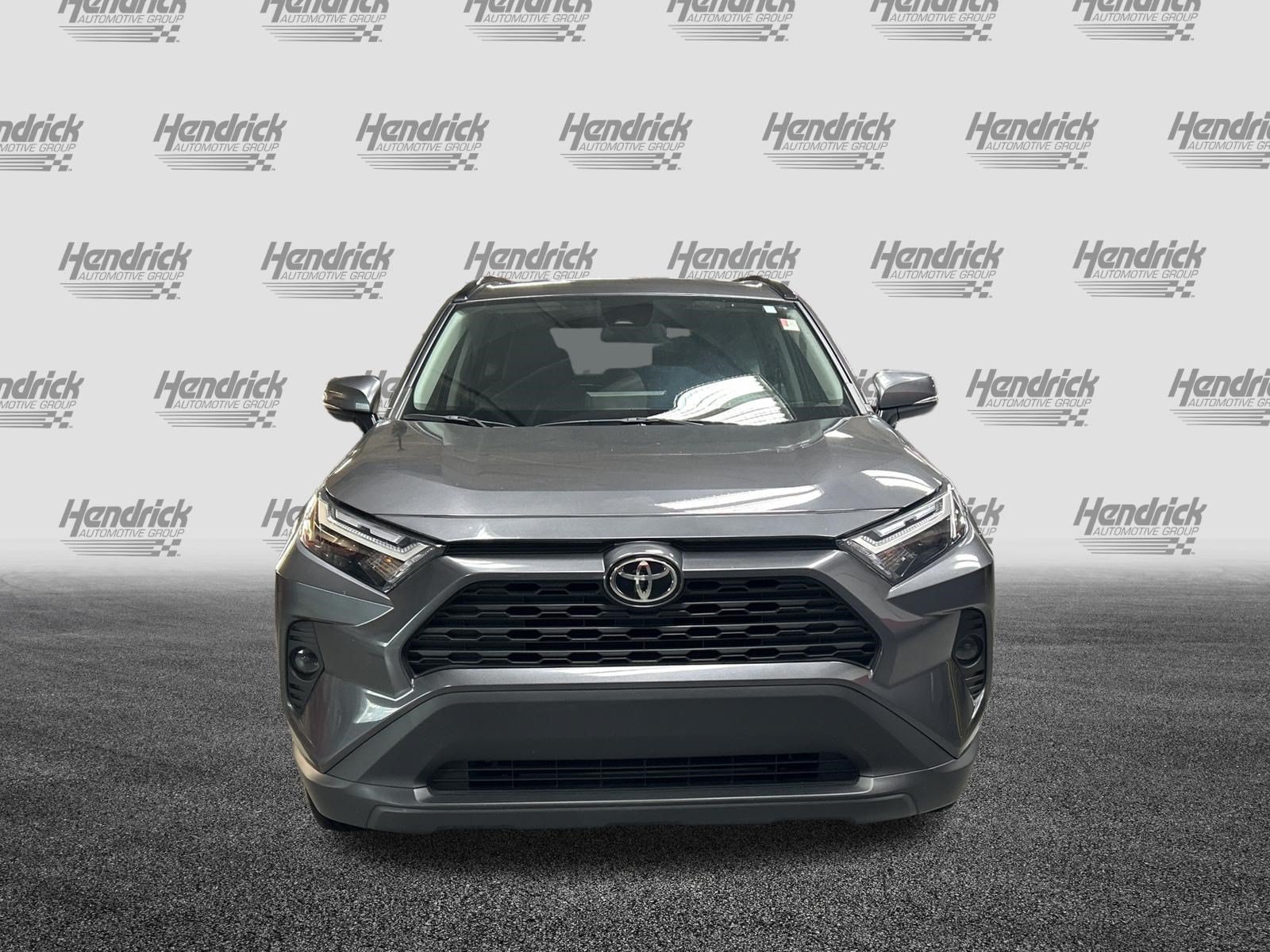 Used 2025 Toyota RAV4 XLE FWD image 3