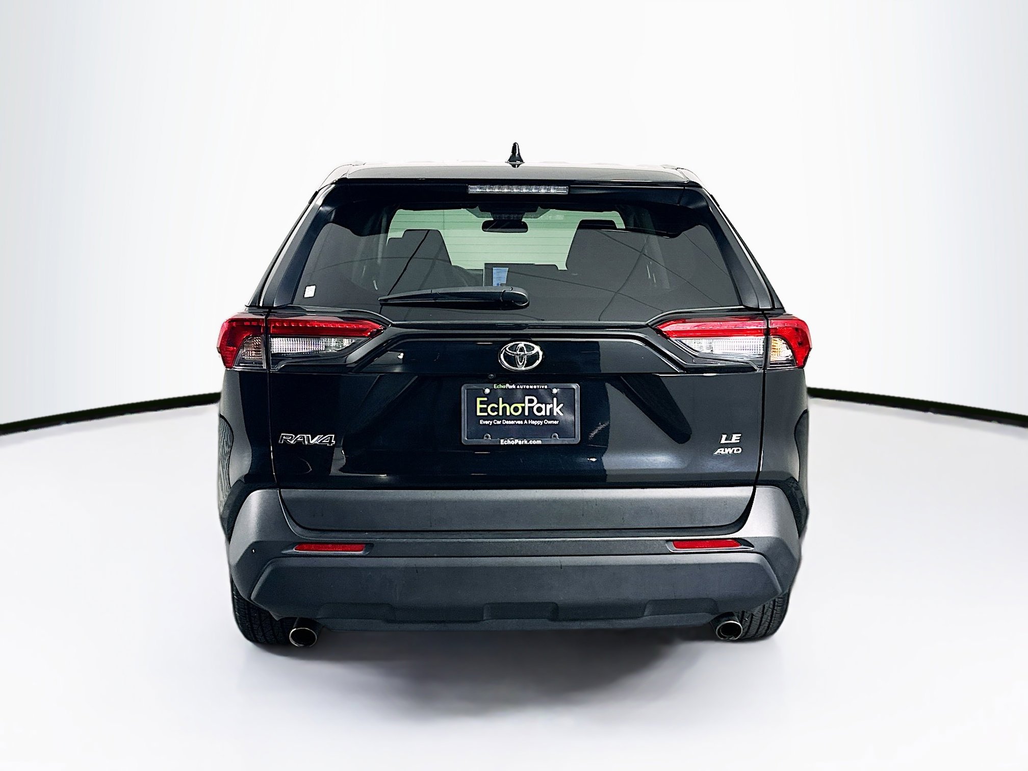 Used 2024 Toyota RAV4 LE image 7