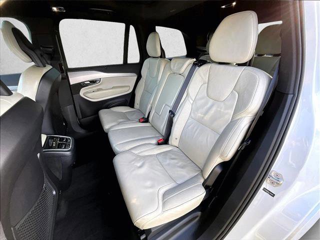 Used 2020 Volvo XC90 T5 R-Design image 28
