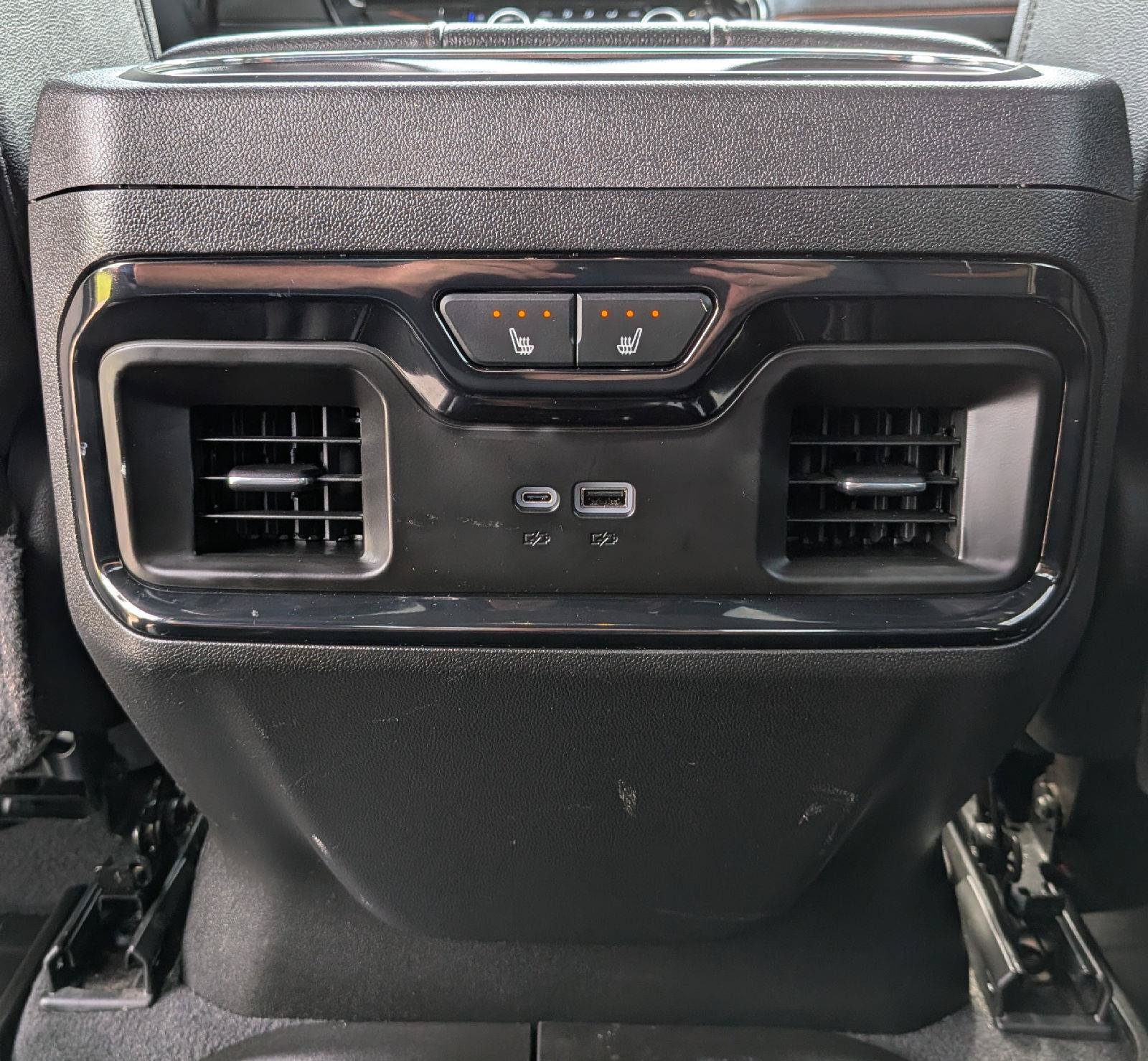 Used 2024 GMC Sierra 2500 AT4 w/ Technology Package AWD/4WD image 25