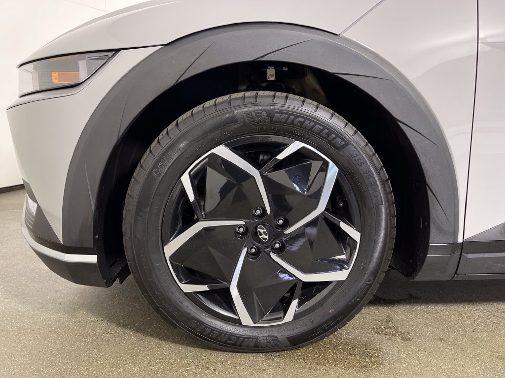 Certified 2024 Hyundai Ioniq 5 SEL AWD/4WD image 12