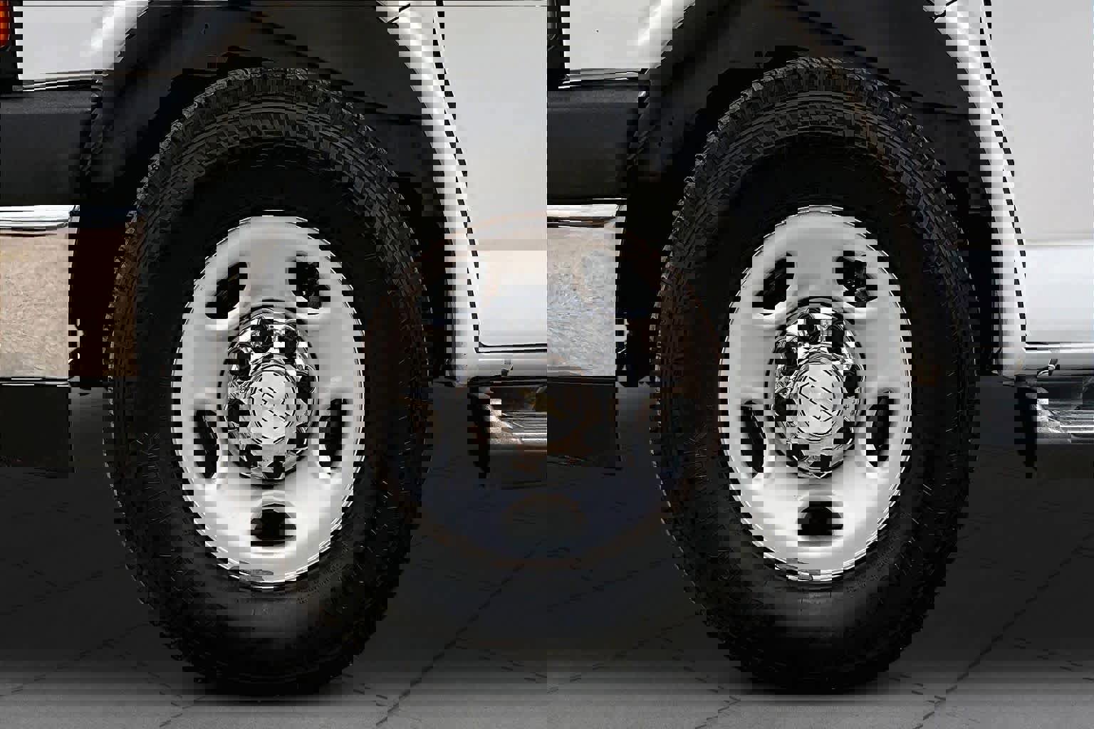 Used 2021 Chevrolet Express 3500 LT w/ LT Preferred Equipment Group image 10