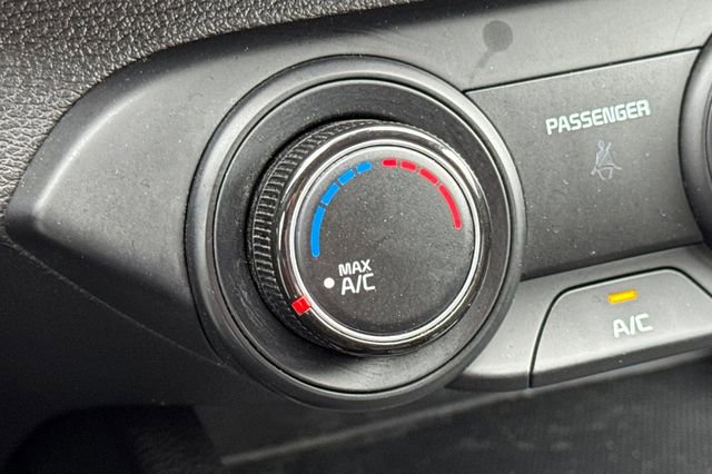 Used 2023 Kia Forte LXS w/ LXS Technology Package FWD image 29