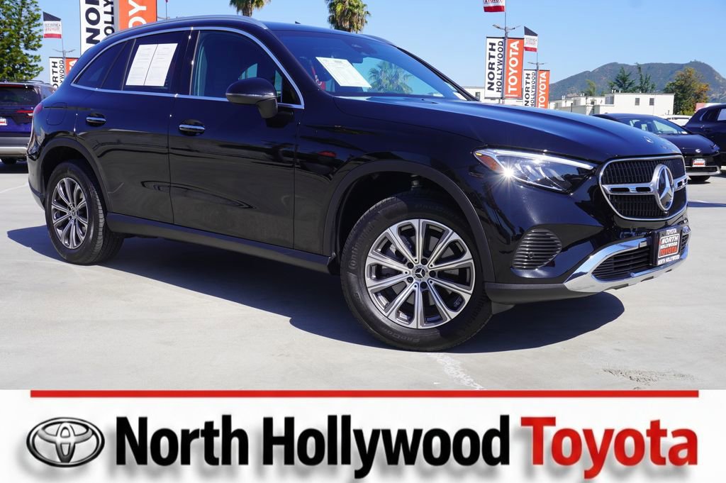 Used 2024 Mercedes-Benz GLC 300 image 1