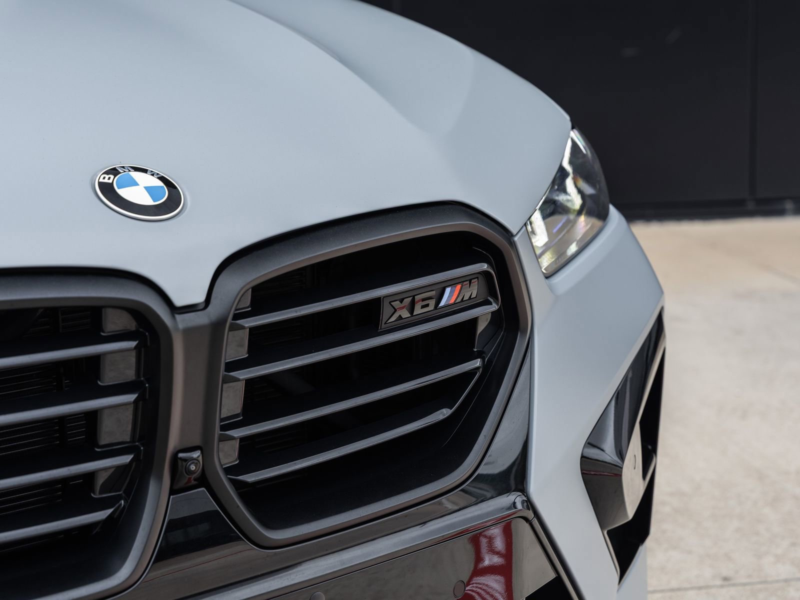 Used 2025 BMW X6 M Competition w/ Executive Package AWD/4WD image 18