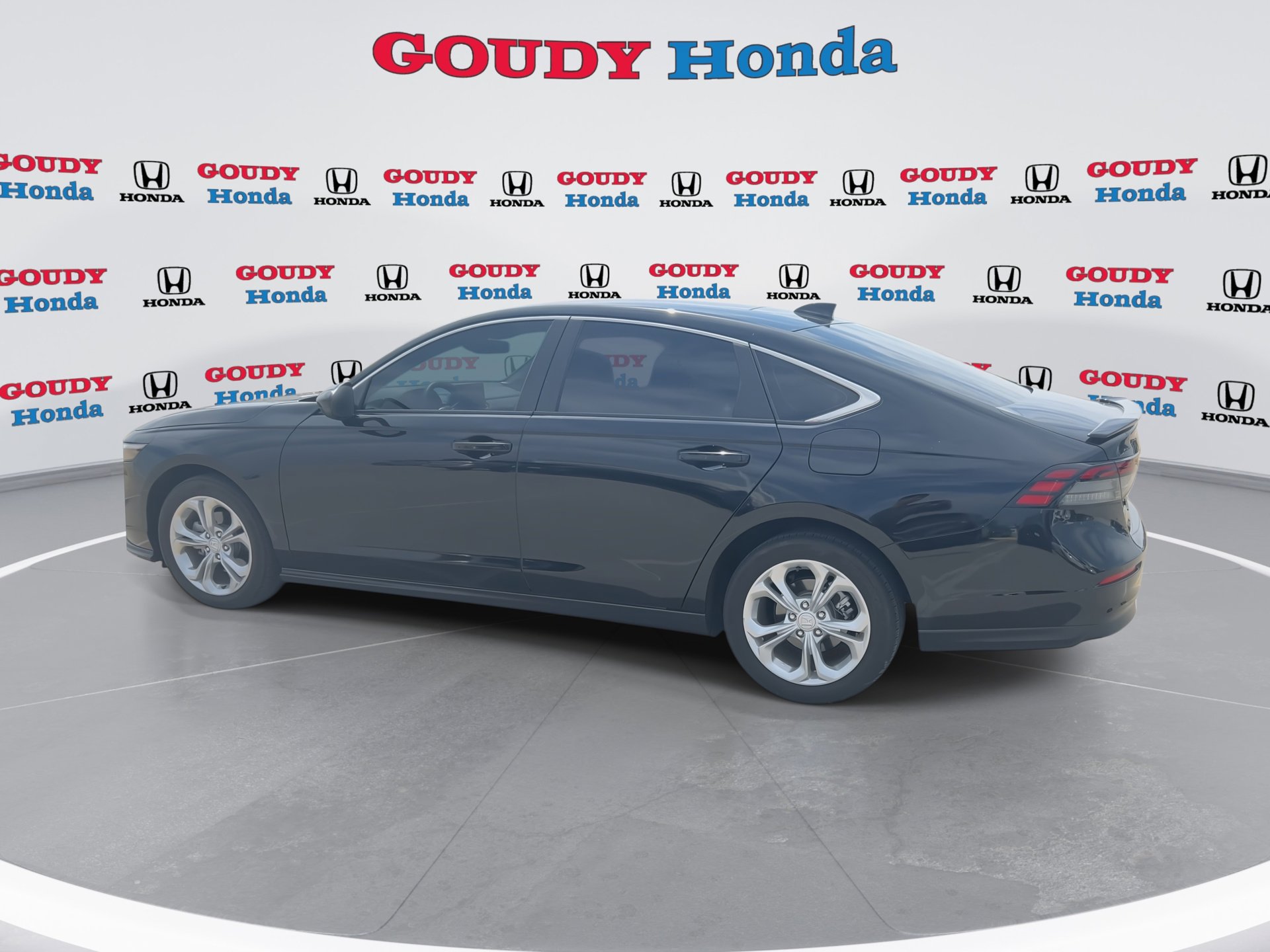 Used 2023 Honda Accord LX image 6