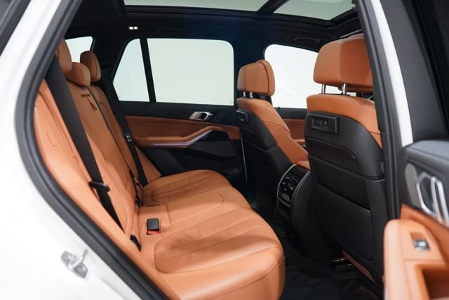 Used 2020 BMW X5 xDrive40i w/ Premium Package AWD/4WD image 37