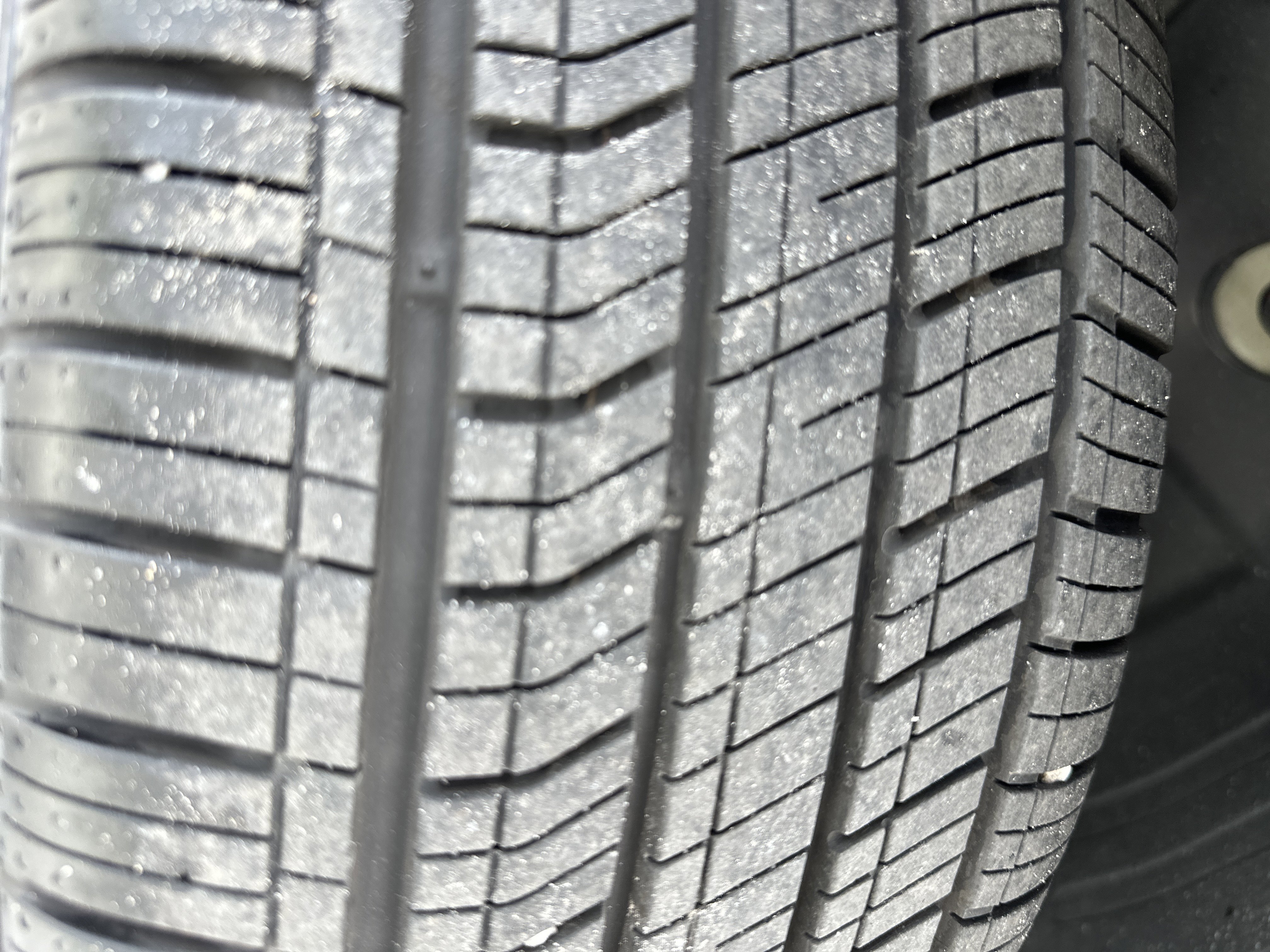 Used 2025 Hyundai Kona Limited image 8