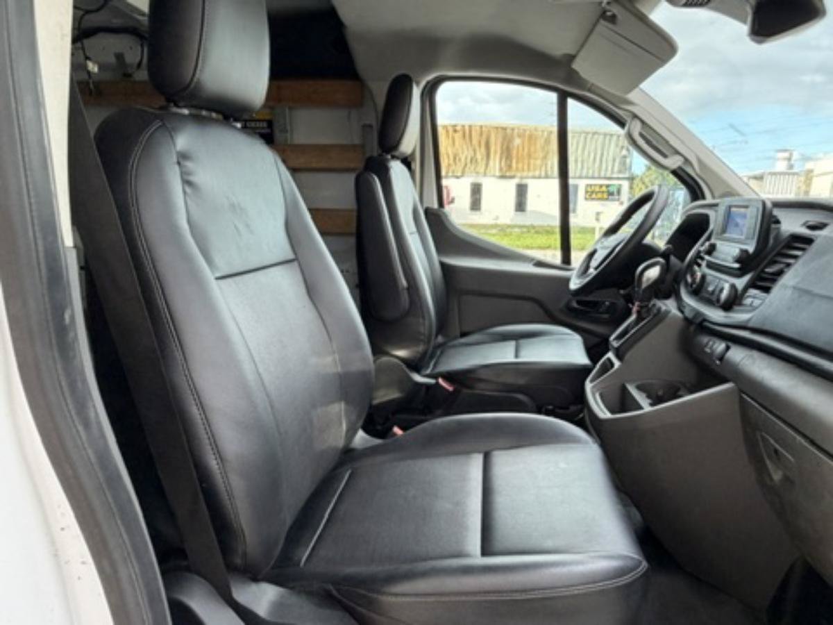Used 2024 Ford Transit 250 Low Roof w/ Exterior Upgrade Package RWD image 12