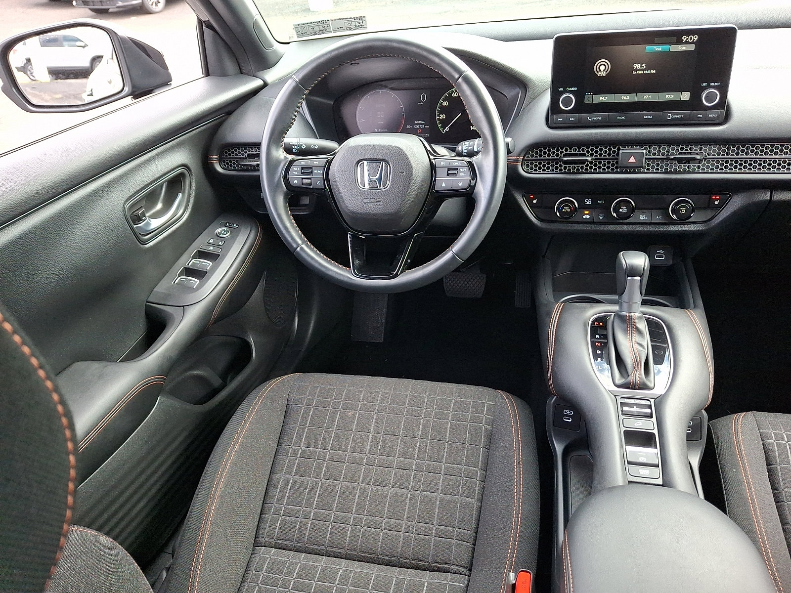 Used 2025 Honda HR-V Sport image 10