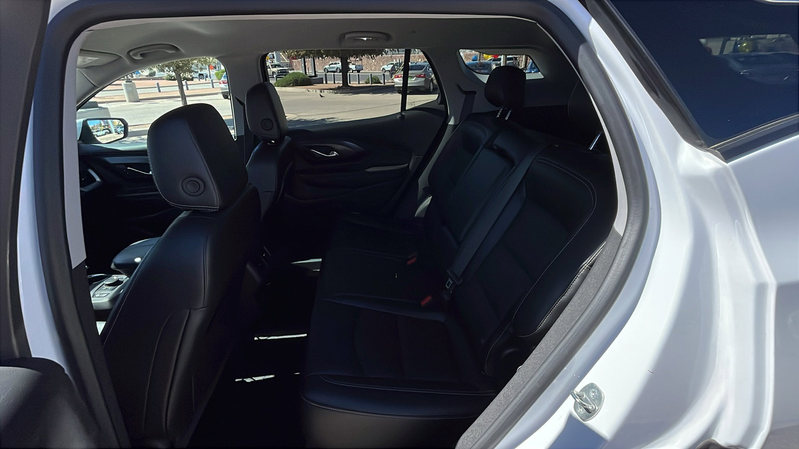 Certified 2024 GMC Terrain SLT image 24