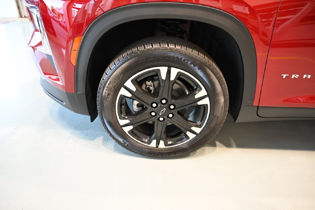 New 2027 Chevrolet Traverse LT w/ LPO, Floor Liner Package AWD/4WD image 30