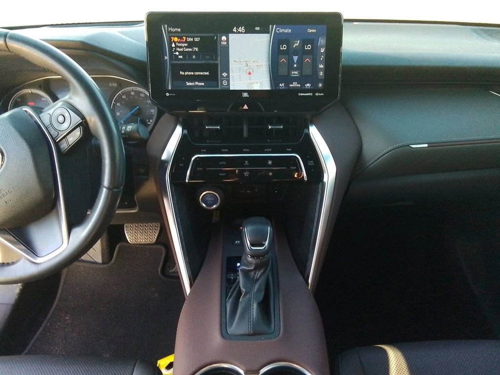 Used 2021 Toyota Venza Limited image 11