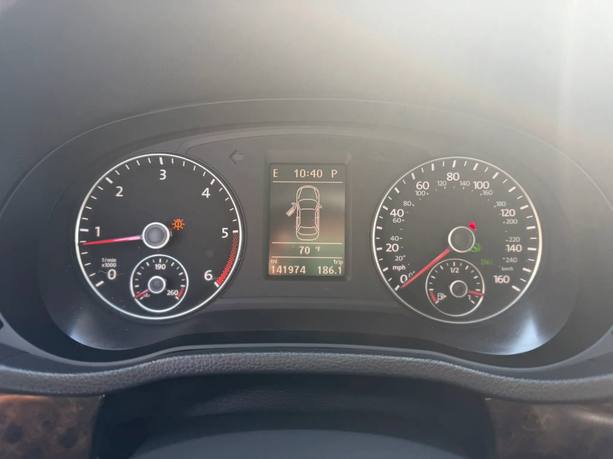 Used 2015 Volkswagen Passat TDI SEL Premium image 24