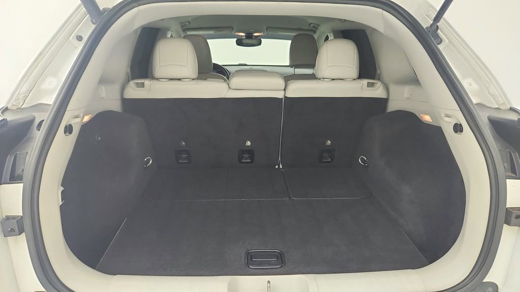 Used 2019 Jeep Cherokee Limited w/ Luxury Group FWD image 28