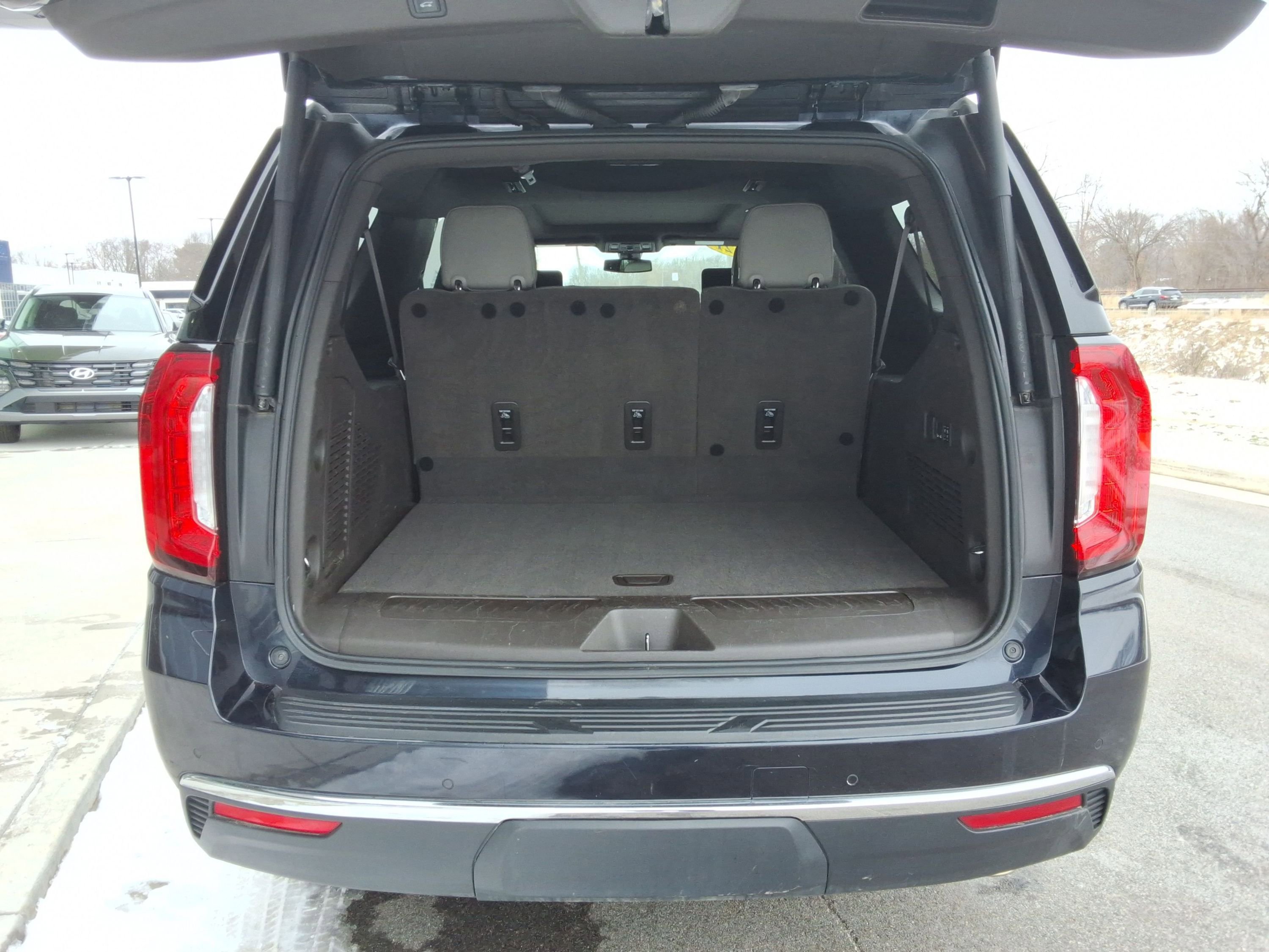 Used 2021 GMC Yukon XL SLT w/ SLT Luxury Plus Package image 33