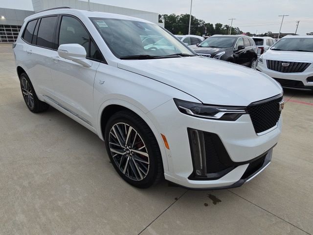 New 2025 Cadillac XT6 Sport w/ Technology Package AWD/4WD image 7