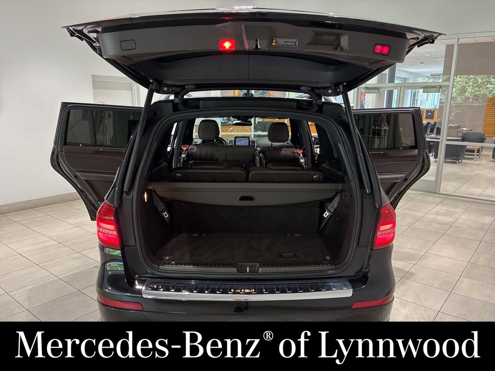 Used 2019 Mercedes-Benz GLS 450 4MATIC image 26