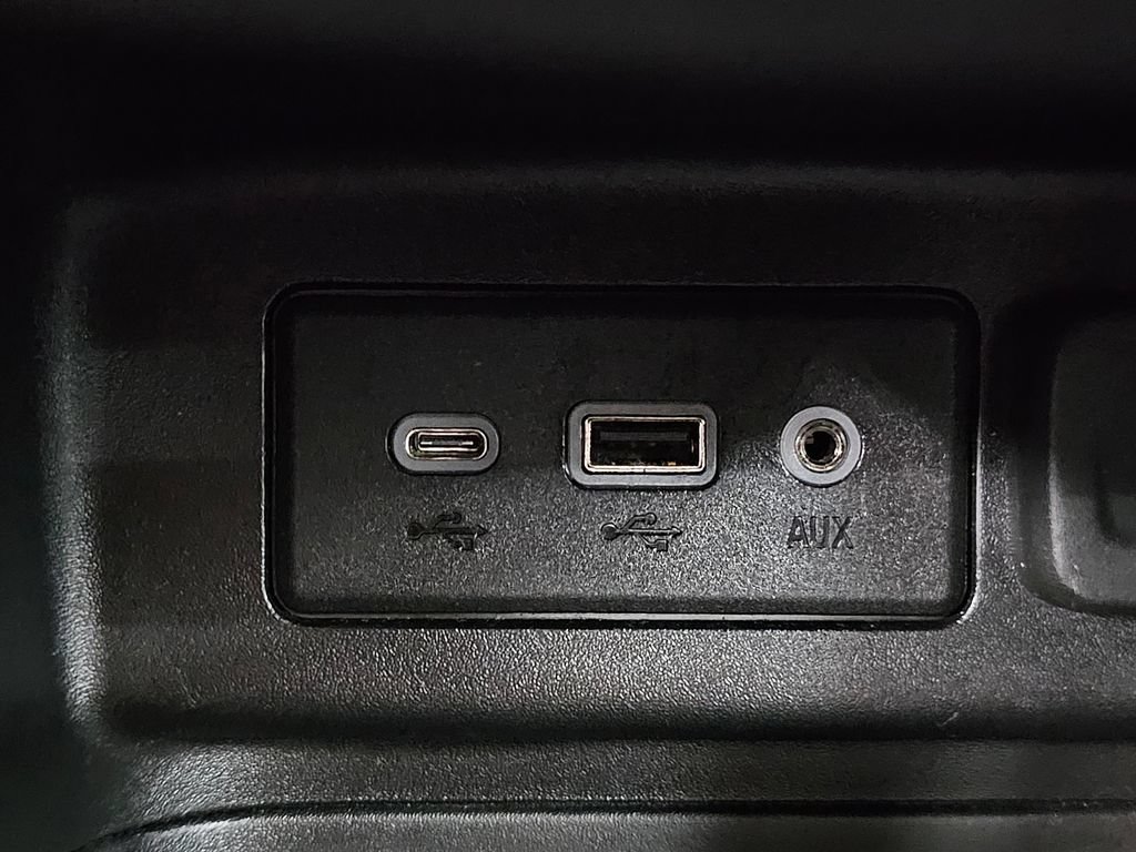 Used 2020 Chevrolet Equinox LT FWD image 20