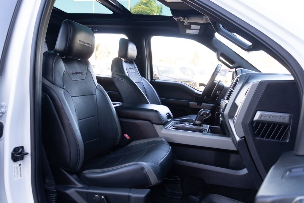 Used 2018 Ford F150 Raptor w/ Equipment Group 802A Luxury AWD/4WD image 24