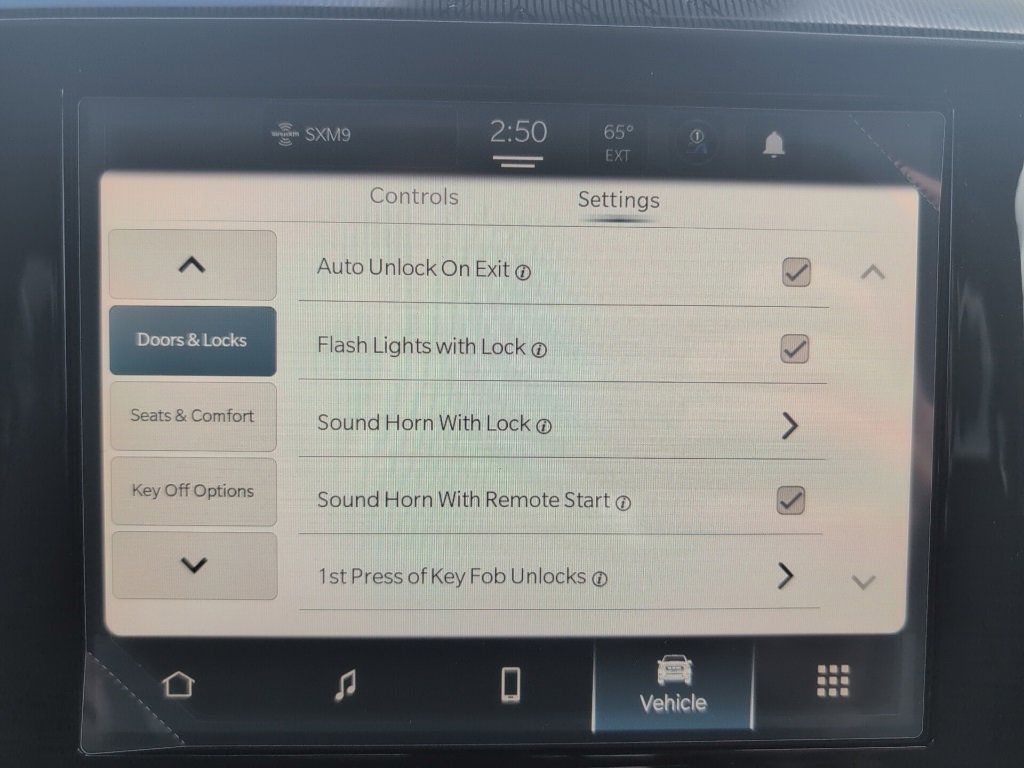 New 2025 RAM 1500 4x4 Crew Cab image 55