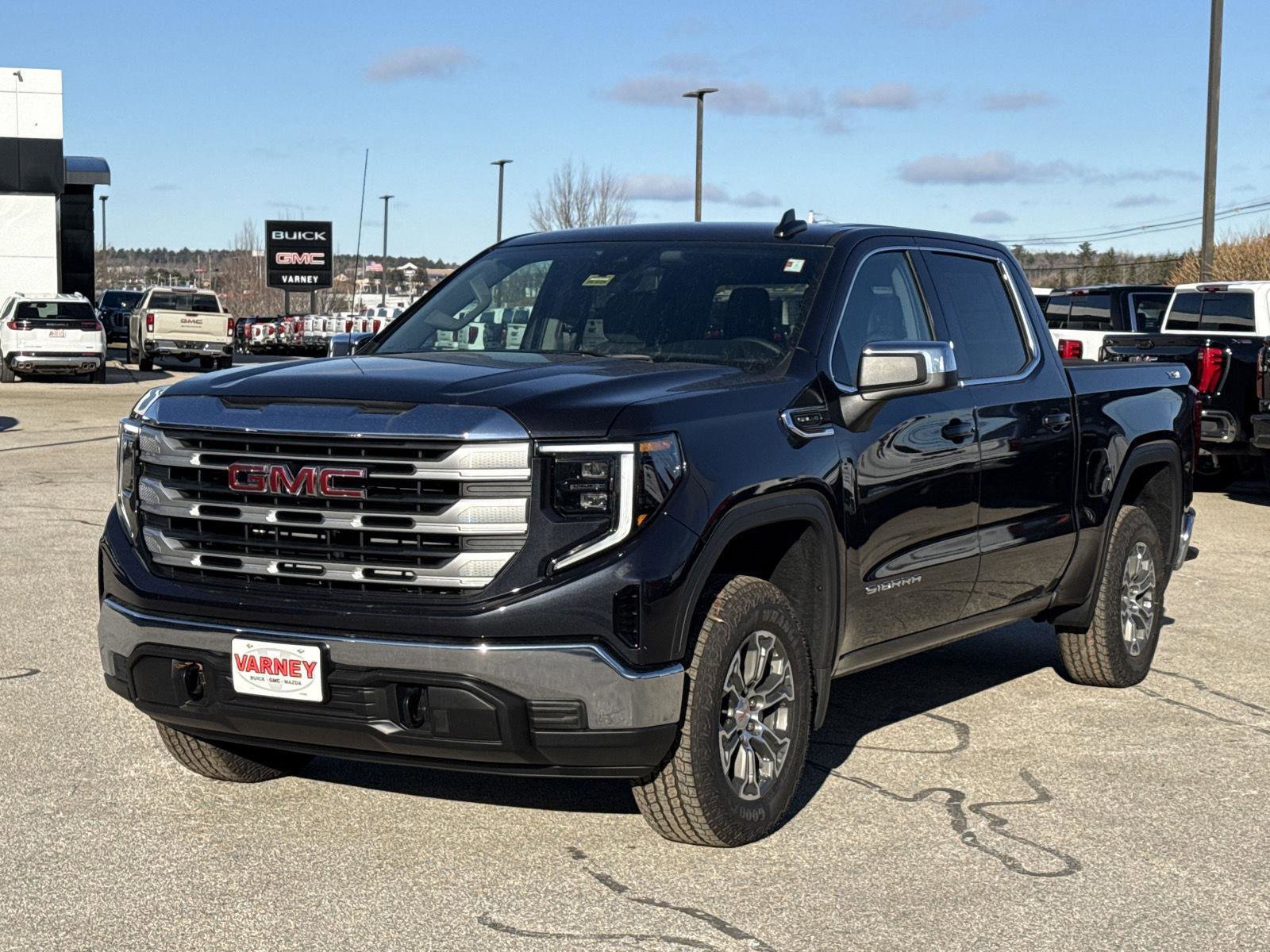 New 2026 GMC Sierra 1500 SLE AWD/4WD image 1