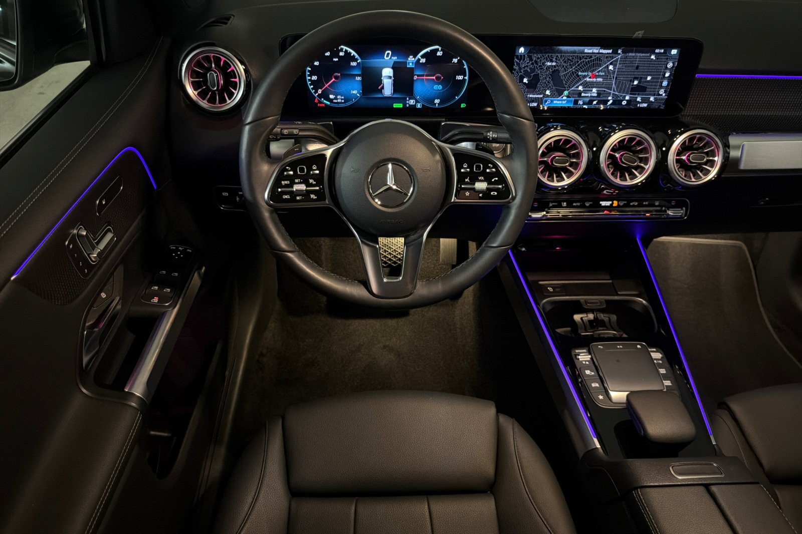 Used 2023 Mercedes-Benz EQB 300 4MATIC image 13