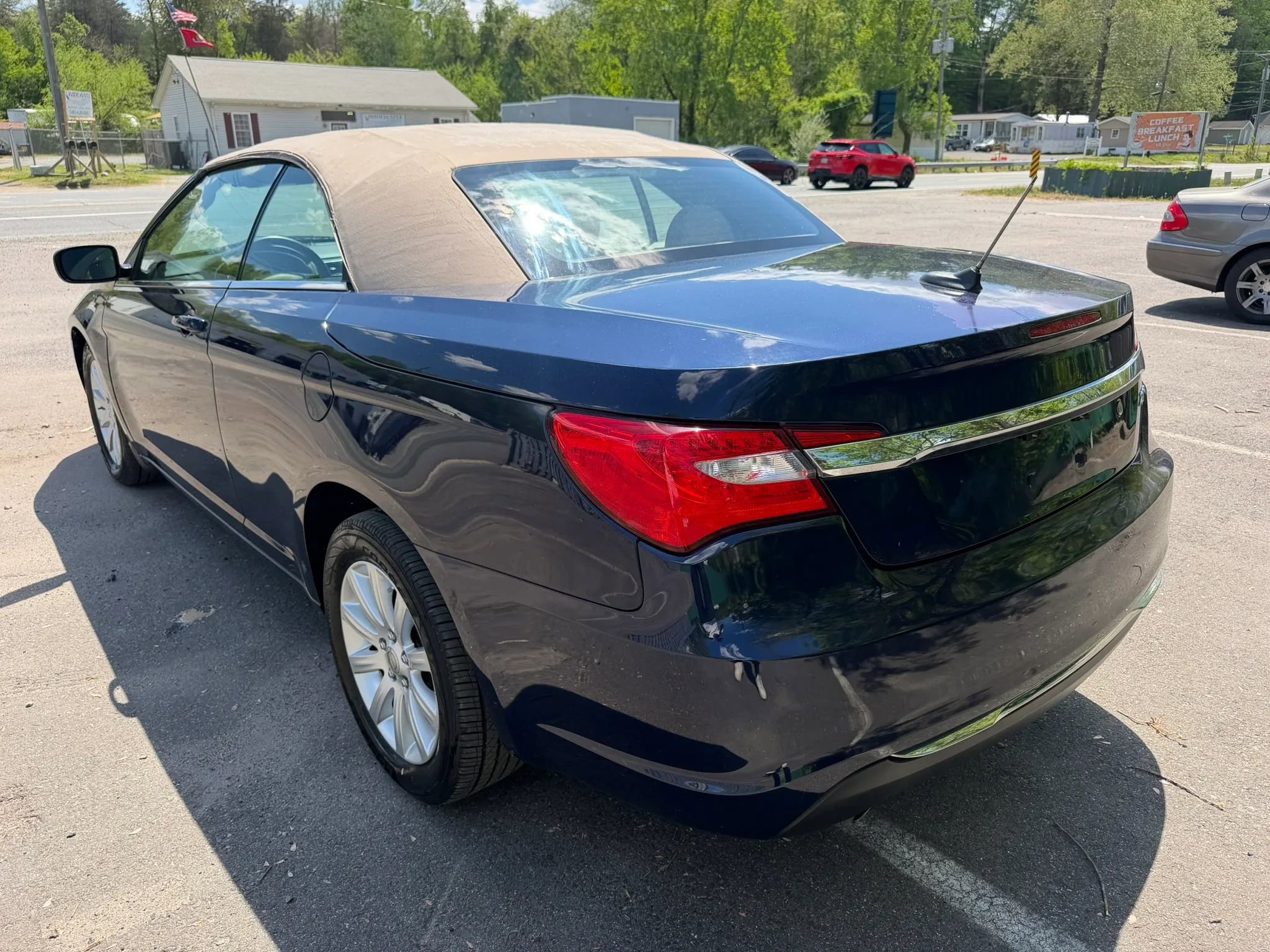 Used 2014 Chrysler 200 Touring FWD image 37
